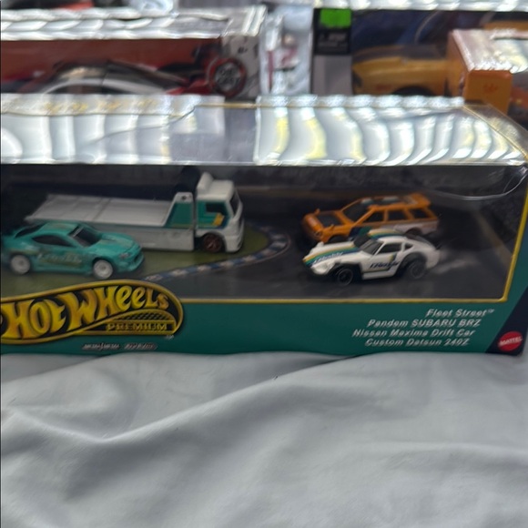 Orange Dodge Challenger SRT Hellcat Die-Cast Model - Picture 3 of 8